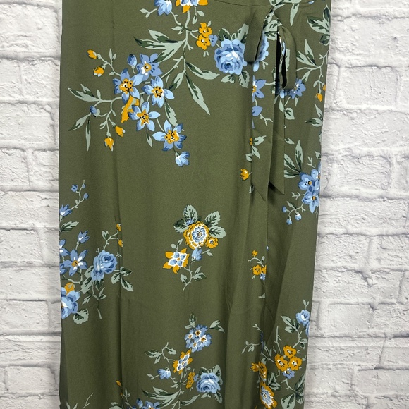 LOFT Floral Midi Wrap Dress – Olive Green - Picture 6 of 12